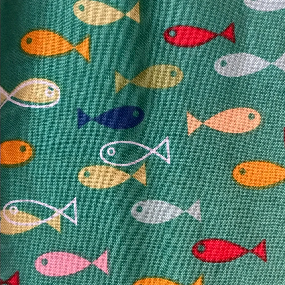 NWOT Colorful Fish Pattern Kids Bib